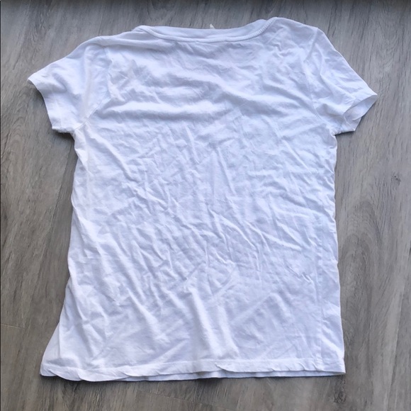 Basic v-neck white t-shirt - Picture 3 of 3